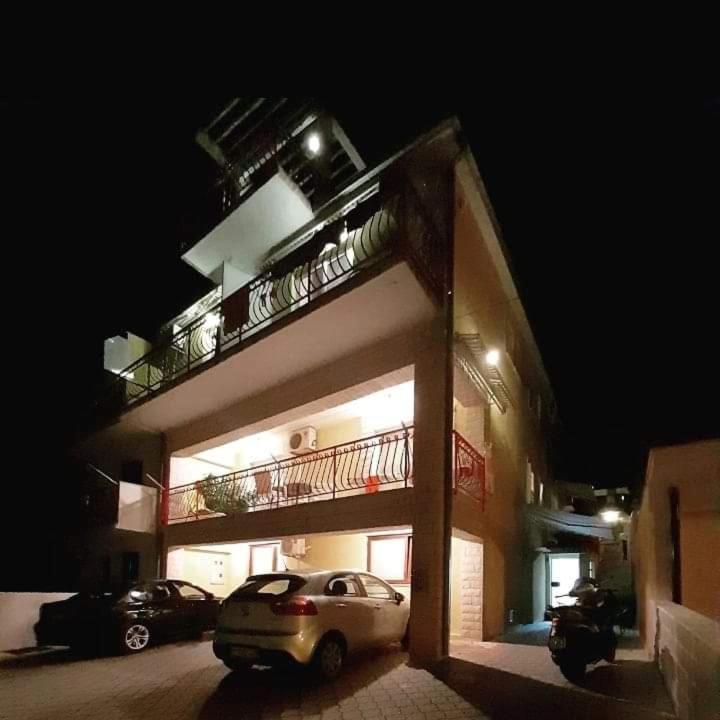 تروغير Rooms Aladino المظهر الخارجي الصورة